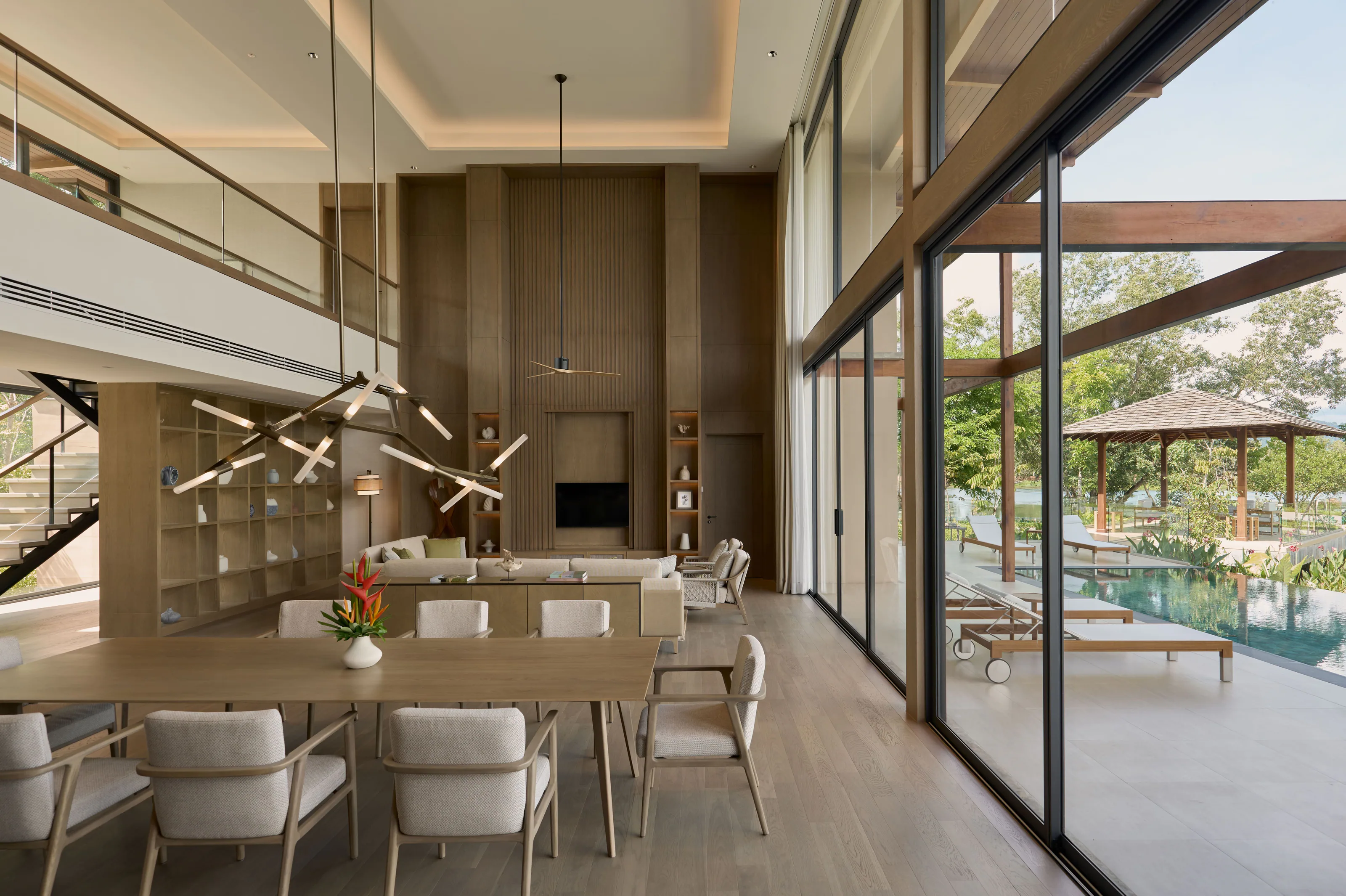 4BR [Tri Vananda]